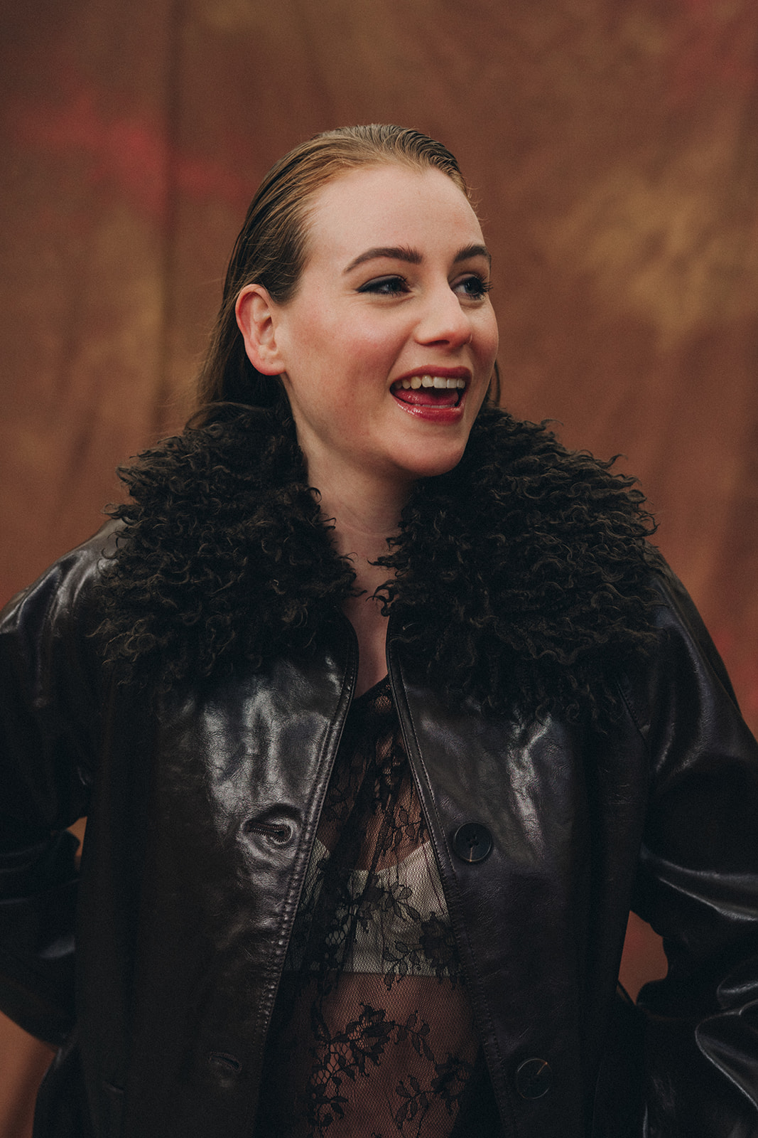 Fé - Studio Contrast